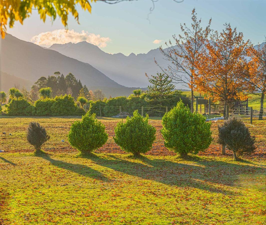Kepler Oaks Chalet Te Anau Exterior foto