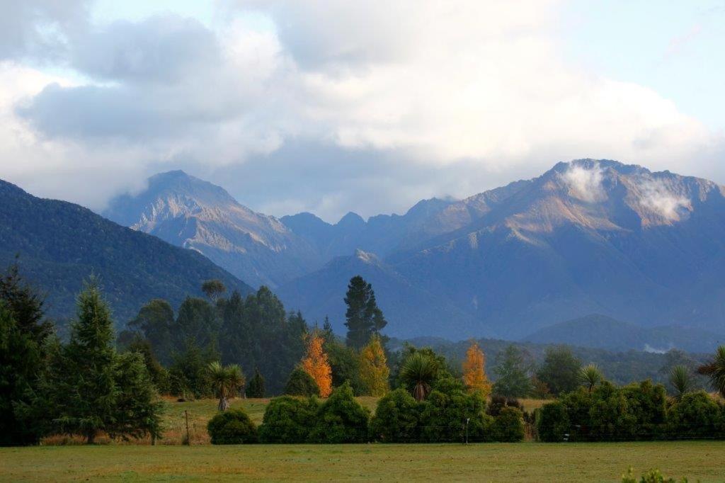 Kepler Oaks Chalet Te Anau Exterior foto