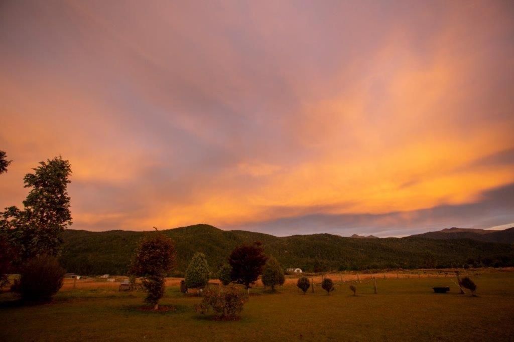 Kepler Oaks Chalet Te Anau Exterior foto